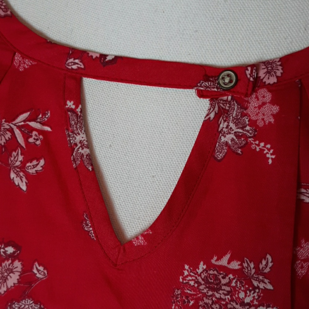 Universal Threads Top - Picture 3 of 4